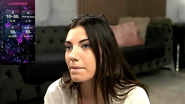 Snapshot of LunaVyx chatting on September 29, 5:58 am LunaVyx online show from September 29, 5:58 am