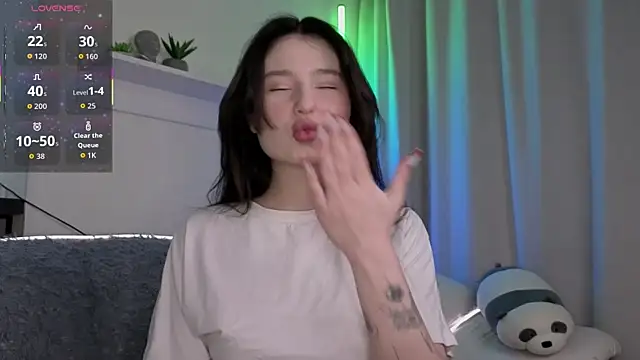  Lua   online show from April 21, 8:15 pm