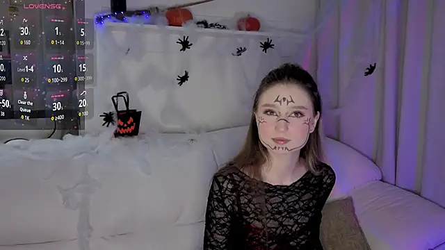  Lua   online show from October 28, 7:02 pm