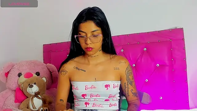 dahiiangomezz online show from April 14, 10:04 pm
