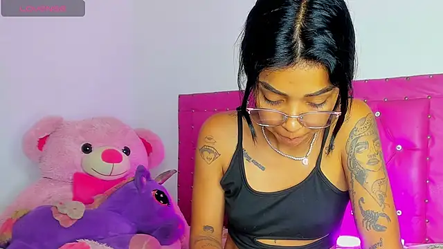 dahiiangomezz online show from April 22, 1:12 am