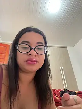 Snapshot of ursinha999 chatting on February 23, 4:29 pm ursinha999 online show from February 23, 4:29 pm