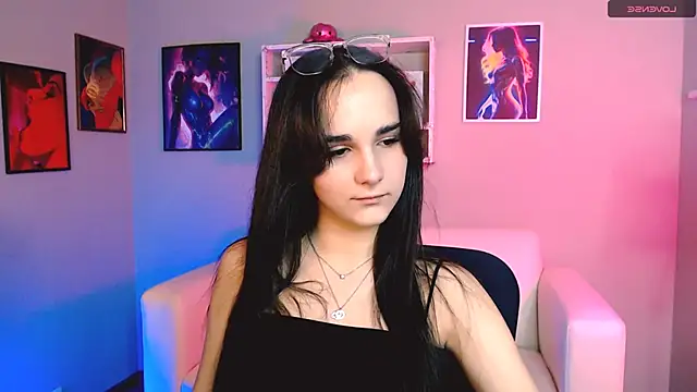 Snapshot of ariana_ross7 chatting on November 28, 10:37 am ariana ross7 online show from November 28, 10:37 am