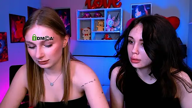 Snapshot of ariana_ross7 chatting on February 23, 8:20 pm ariana ross7 online show from February 23, 8:20 pm