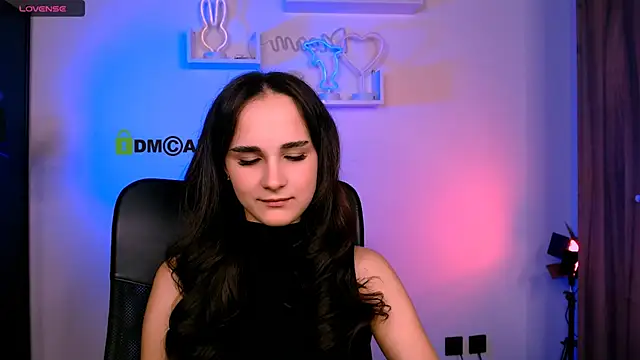 ariana ross7 online show from July 6, 7:38 pm