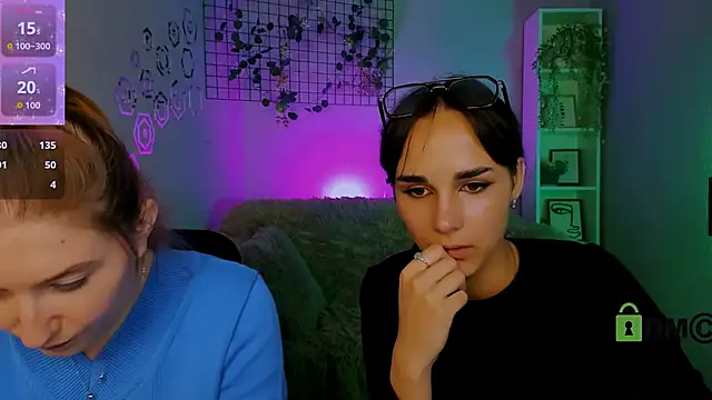 Snapshot of ariana_ross7 chatting on October 1, 11:41 pm ariana ross7 online show from October 1, 11:41 pm