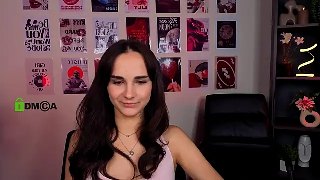 ariana ross7 online show from July 15, 7:32 pm