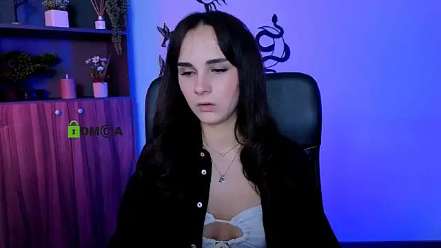 ariana ross7 online show from July 7, 7:17 pm