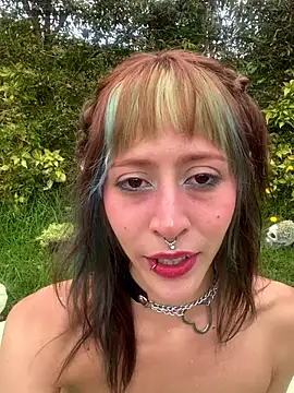 Nymphel1Moth online show from September 29, 3:39 pm