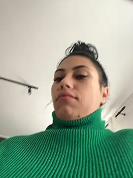 Snapshot of Sweet_Lya09 chatting on October 29, 6:12 am Sweet Lya09 online show from October 29, 6:12 am