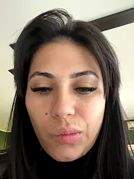 Snapshot of Sweet_Lya09 chatting on October 2, 5:11 am Sweet Lya09 online show from October 2, 5:11 am