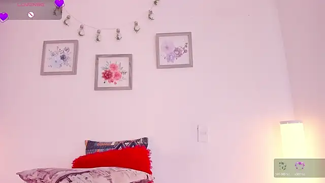 Snapshot of mely_rosse_ chatting on May 2, 1:16 pm mely rosse online show from May 2, 1:16 pm