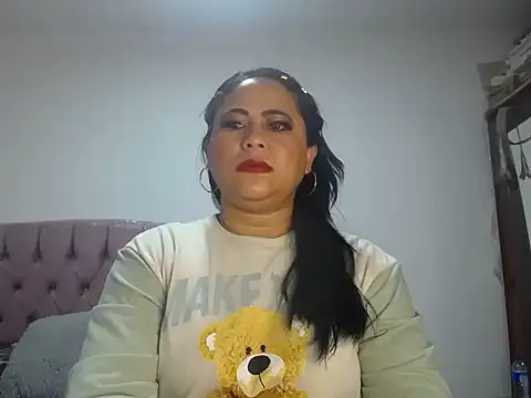 PamelaMartin online show from September 17, 2:30 pm