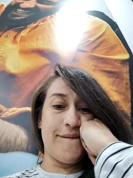 Snapshot of valery506 chatting on February 15, 9:19 am valery506 online show from February 15, 9:19 am