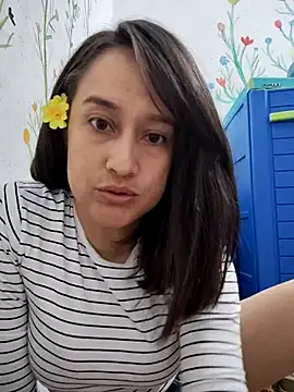 valery506 online show from December 3, 1:43 pm