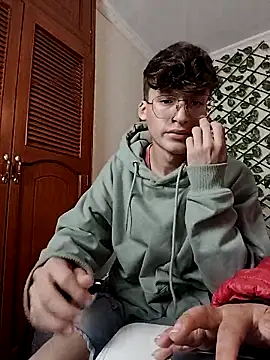 bellmontneon online show from November 13, 11:58 am