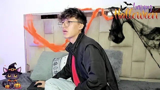 bellmontneon online show from October 24, 11:31 am