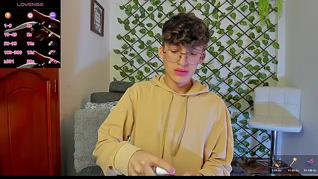 bellmontneon online show from November 20, 11:33 am