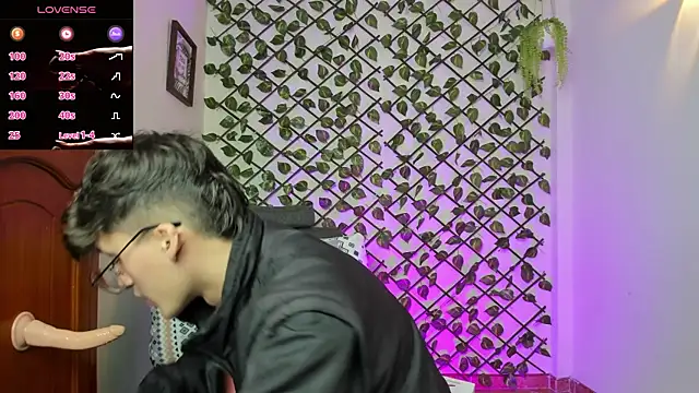 bellmontneon online show from January 14, 1:26 pm