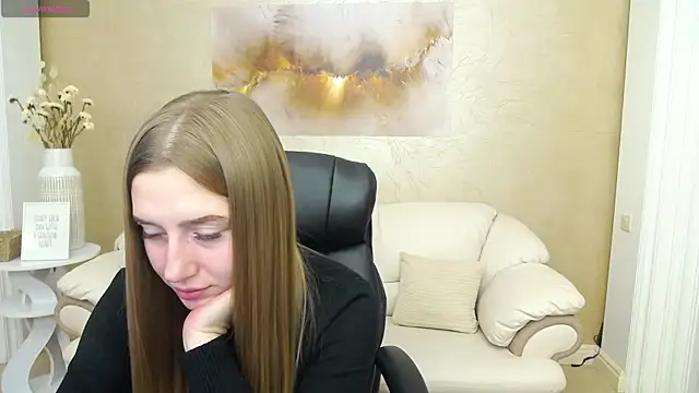 KissMe Now  online show from November 5, 2:20 pm