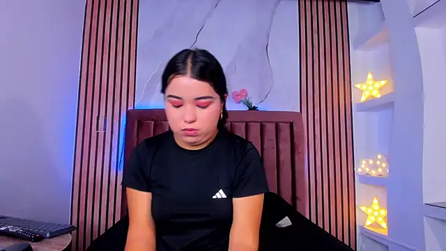 LunaWiill  online show from October 21, 12:15 pm