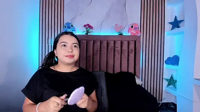 LunaWiill  online show from November 24, 12:05 pm