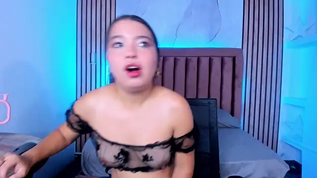 LunaWiill  online show from October 15, 11:51 am