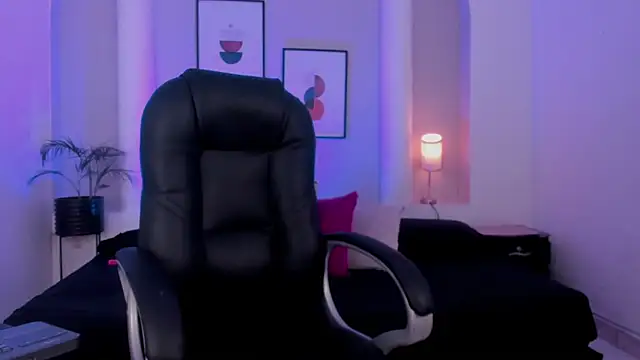 Juanita  acosta1 online show from January 7, 5:45 am