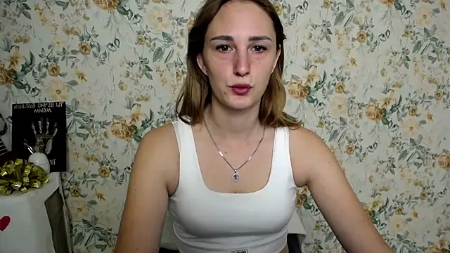 Snapshot of Milana_Cutie_ chatting on September 30, 6:08 am Milana Cutie online show from September 30, 6:08 am