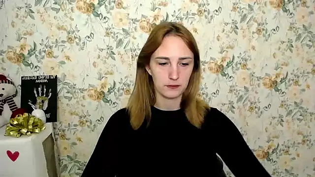 Snapshot of Milana_Cutie_ chatting on October 9, 6:03 am Milana Cutie online show from October 9, 6:03 am