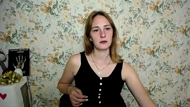 Snapshot of Milana_Cutie_ chatting on September 25, 5:57 am Milana Cutie online show from September 25, 5:57 am