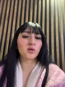 Snapshot of Daphnee-x chatting on October 17, 12:18 pm Daphnee-x online show from October 17, 12:18 pm