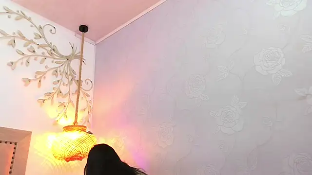 Snapshot of Daphnee-x chatting on October 30, 11:30 am Daphnee-x online show from October 30, 11:30 am