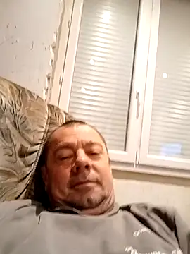 hugoboys4576 online show from November 20, 6:25 am