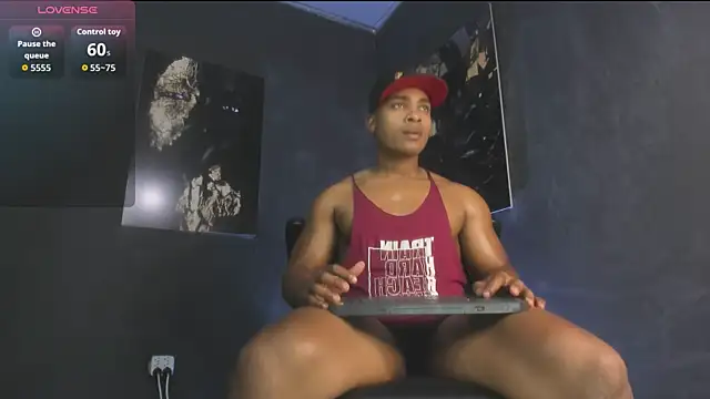 Snapshot of Noah_Black212 chatting on September 28, 1:40 pm Noah Black212 online show from September 28, 1:40 pm