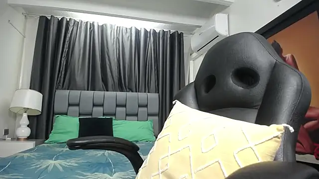 kashvi  online show from April 14, 8:25 pm