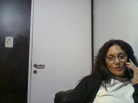 Snapshot of dulcefanny chatting on June 19, 7:52 pm dulcefanny online show from June 19, 7:52 pm