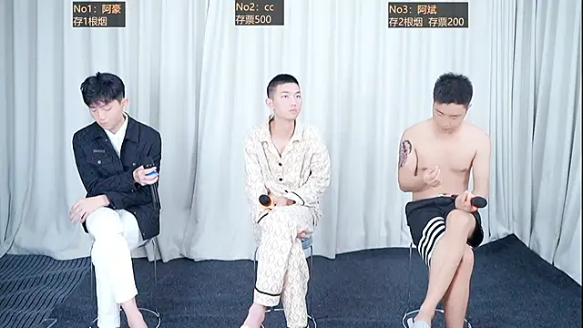 Snapshot of luxibaby chatting on September 25, 8:09 am luxibaby online show from September 25, 8:09 am