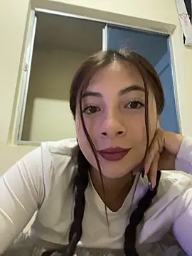 Karlee Grey1 online show from November 11, 3:01 am