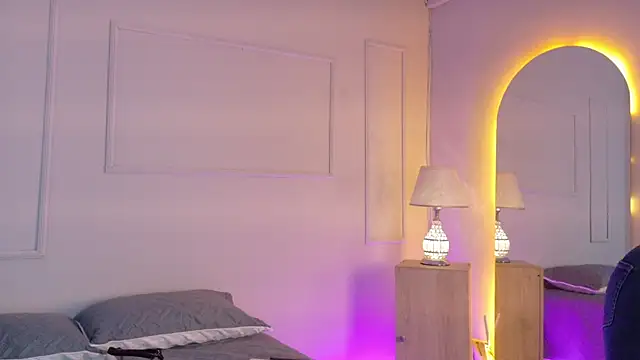 ElectraScot online show from February 17, 7:00 pm