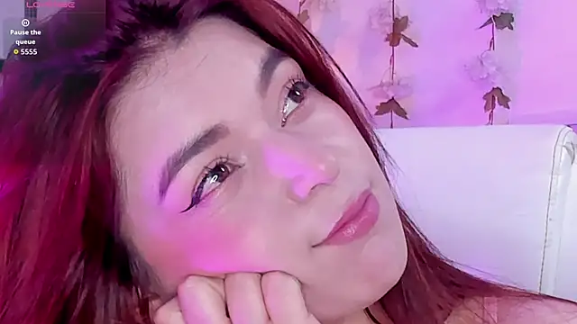 Snapshot of Jenniekim_18 chatting on October 14, 11:11 am Jenniekim 18 online show from October 14, 11:11 am