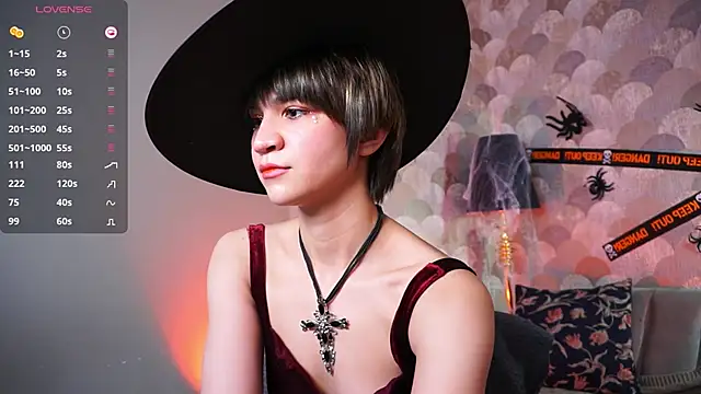 Snapshot of sandzu_ chatting on October 31, 8:49 pm sandzu online show from October 31, 8:49 pm