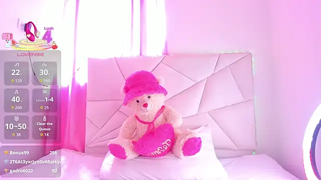 CatalinaBel online show from October 11, 6:09 pm