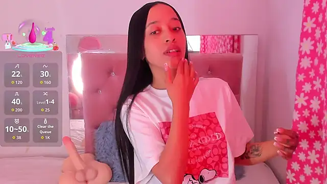 CatalinaBel online show from December 5, 6:06 pm