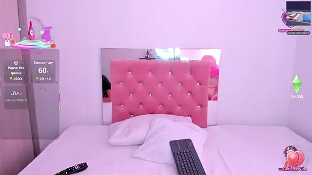 CatalinaBel online show from October 31, 7:10 pm