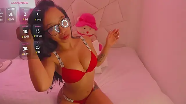 CatalinaBel online show from September 20, 6:13 pm