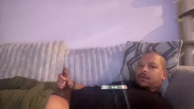 Snapshot of caramelizedzeus chatting on November 8, 12:09 pm caramelizedzeus online show from November 8, 12:09 pm