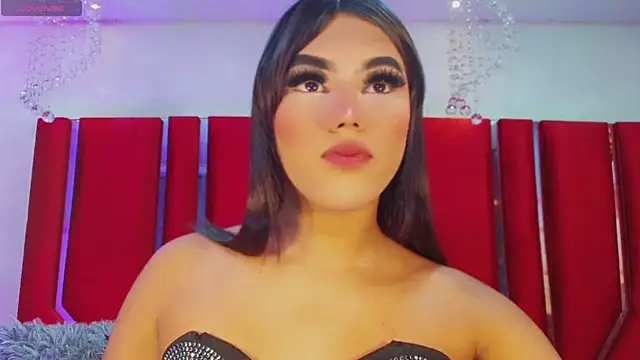 Snapshot of AithanaBlaze chatting on November 9, 9:35 am AithanaBlaze online show from November 9, 9:35 am