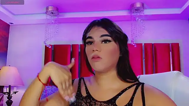 Snapshot of AithanaBlaze chatting on November 7, 11:26 am AithanaBlaze online show from November 7, 11:26 am