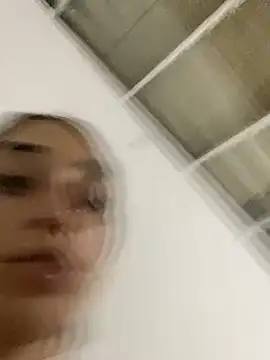 loirinhaaa online show from October 12, 2:13 am